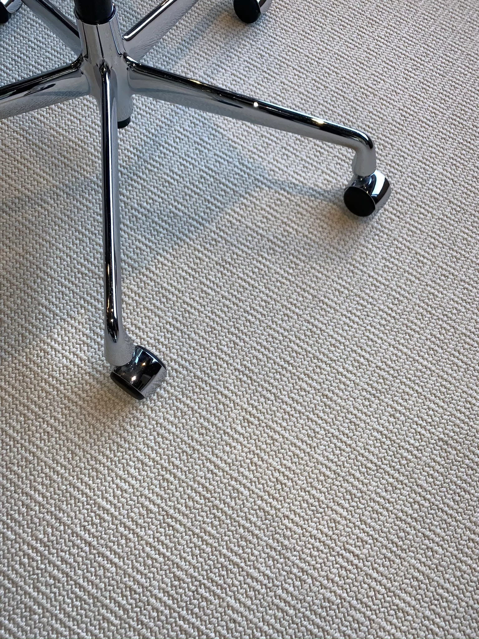 1433-010 (21) Van Besouw Marketing